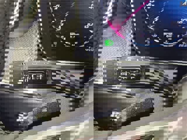 Used 2025 Mercedes-Benz GLC 300 4MATIC image 70