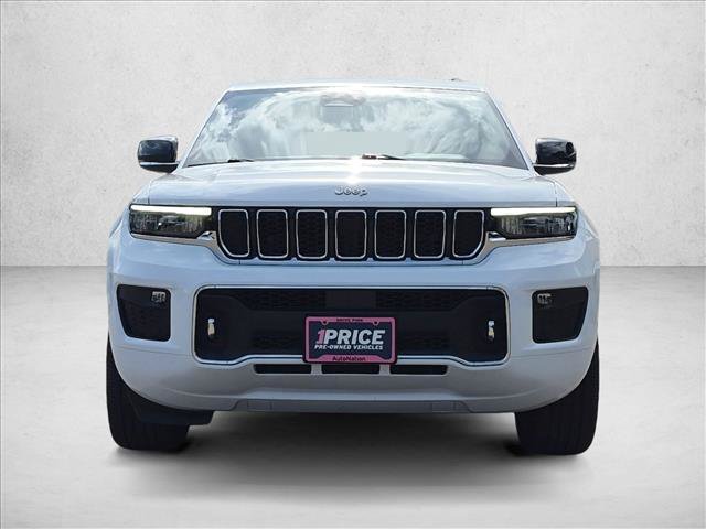 Used 2023 Jeep Grand Cherokee Overland AWD/4WD image 2