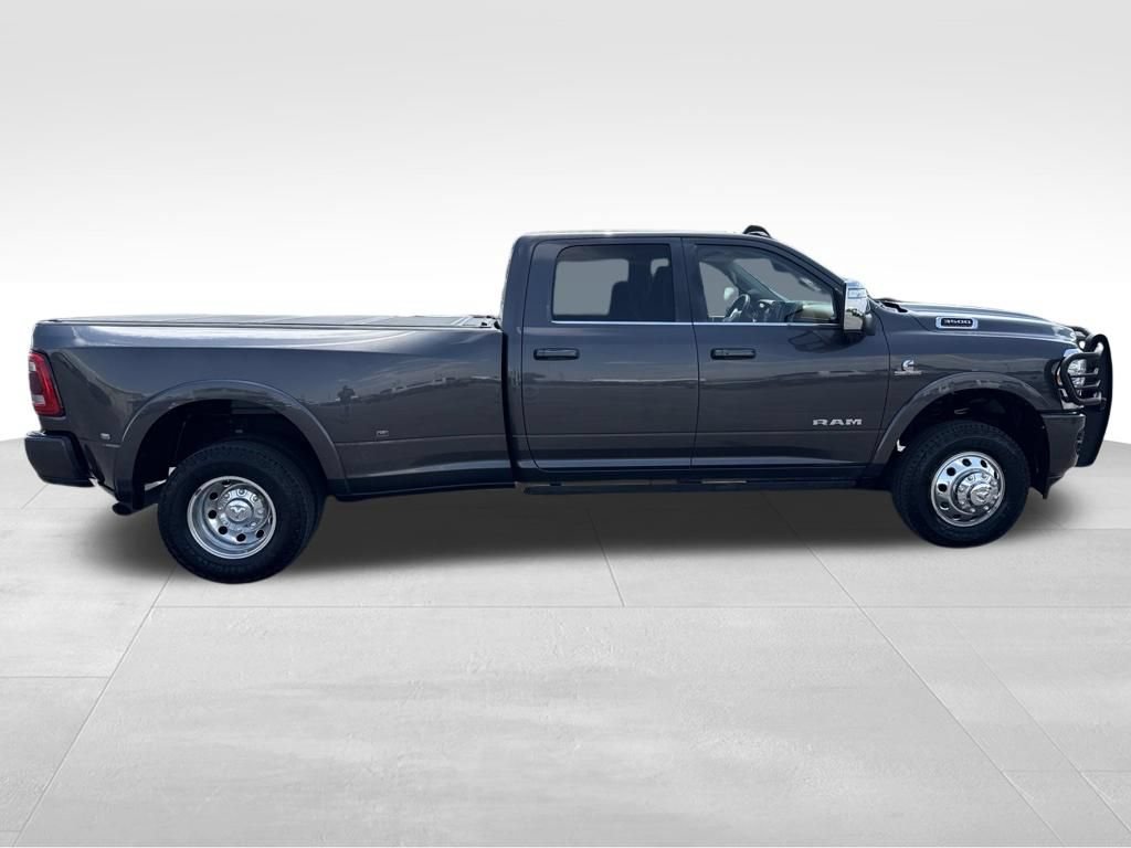 Used 2023 RAM 3500 Limited AWD/4WD image 9