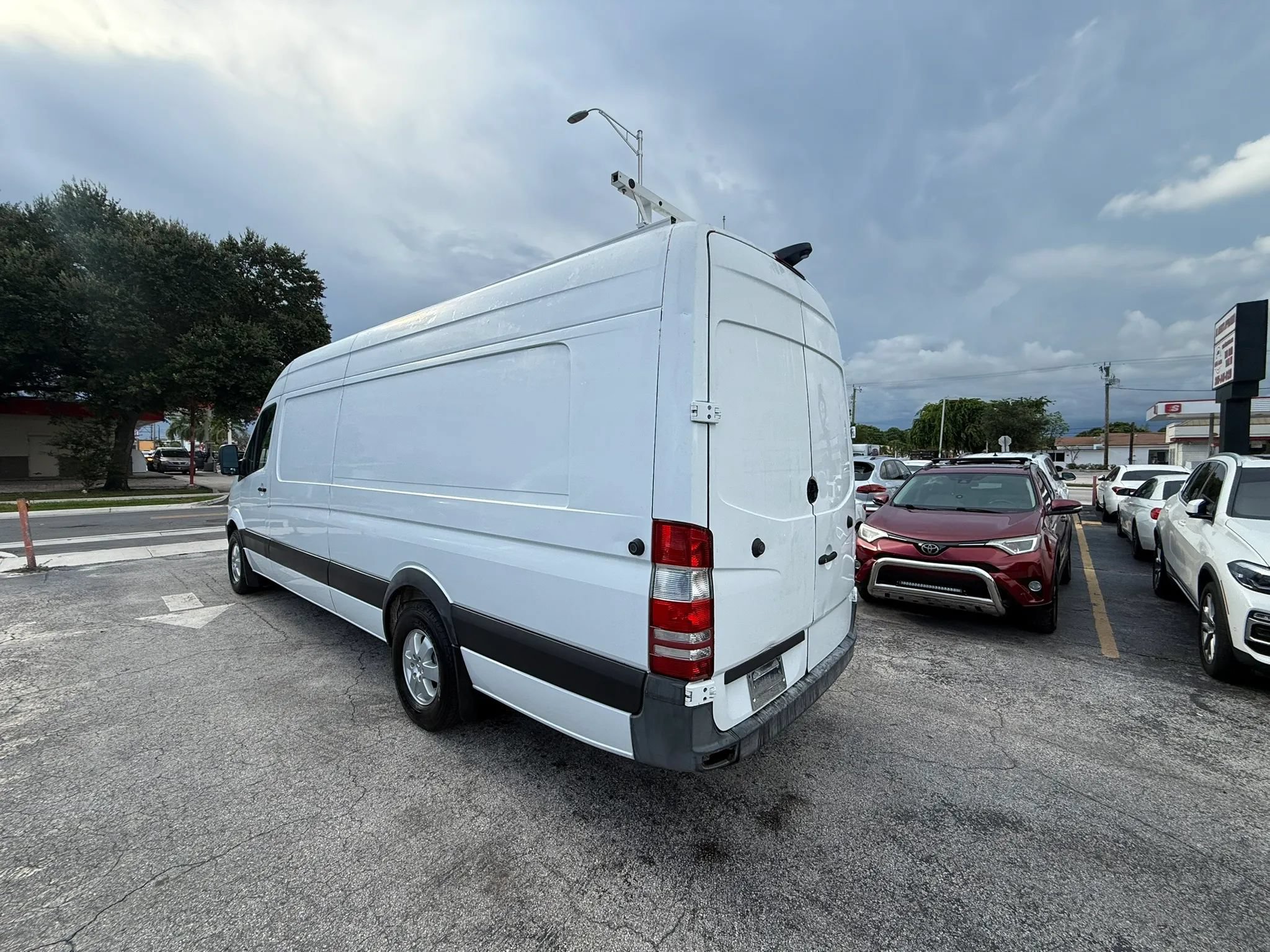 Used 2014 Mercedes-Benz Sprinter 2500 w/ Active Safety Plus Package image 3