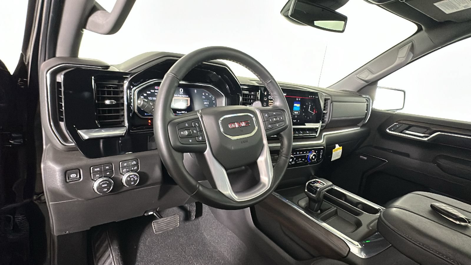 New 2026 GMC Sierra 1500 SLT w/ SLT Premium Plus Package AWD/4WD image 15