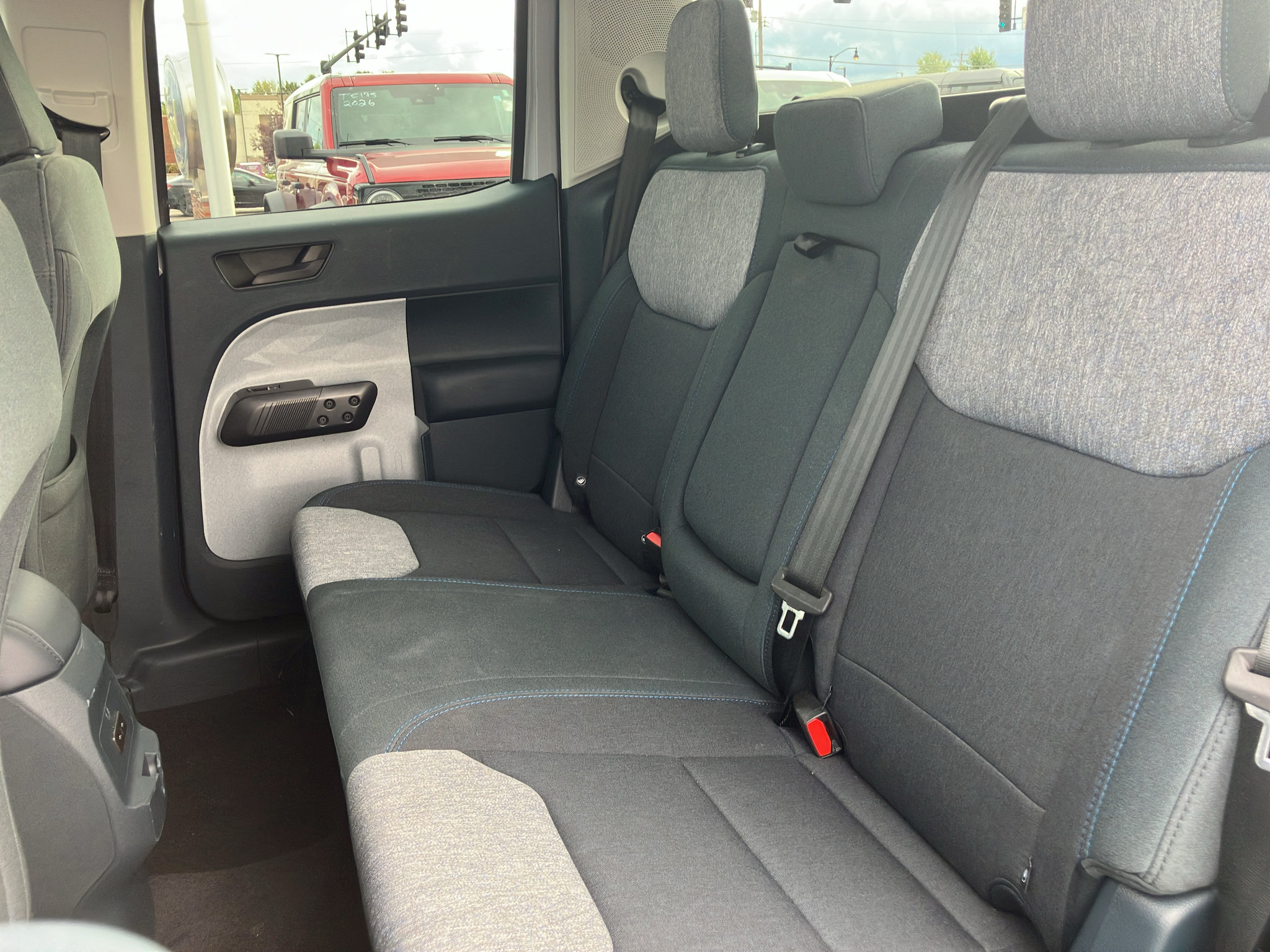 Used 2025 Ford Maverick XLT w/ Equipment Group 302A AWD/4WD image 29
