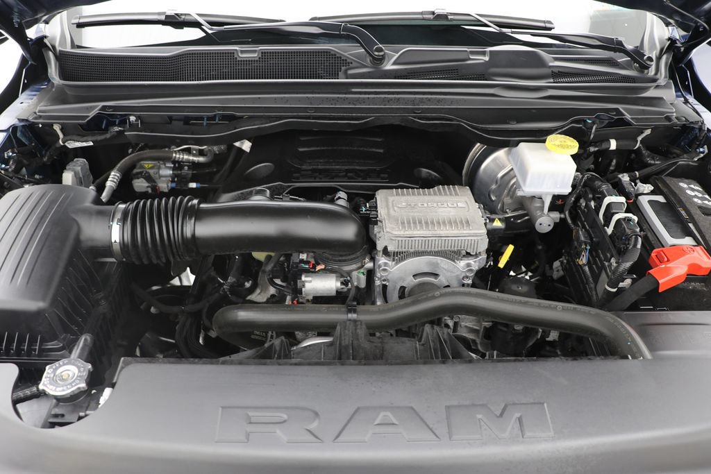 Used 2024 RAM 1500 Laramie AWD/4WD image 34
