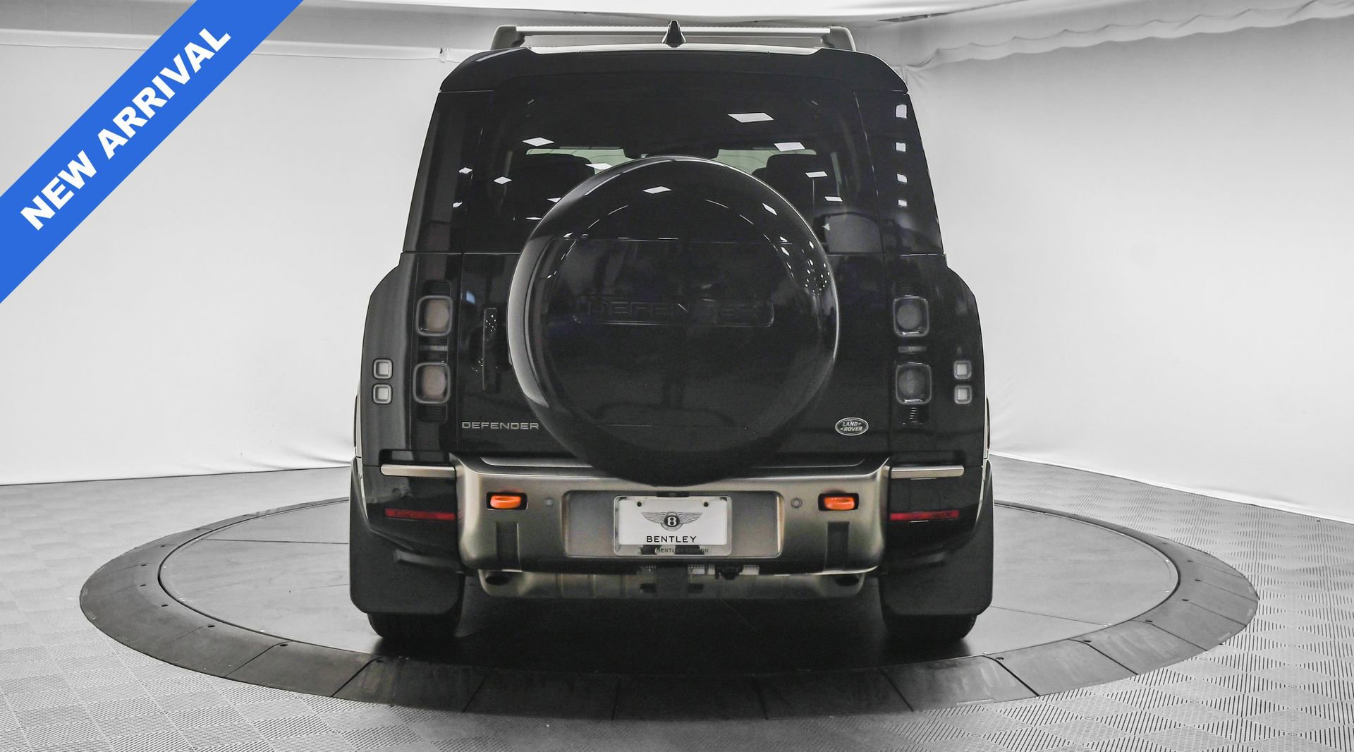 Used 2023 Land Rover Defender 130 X image 6