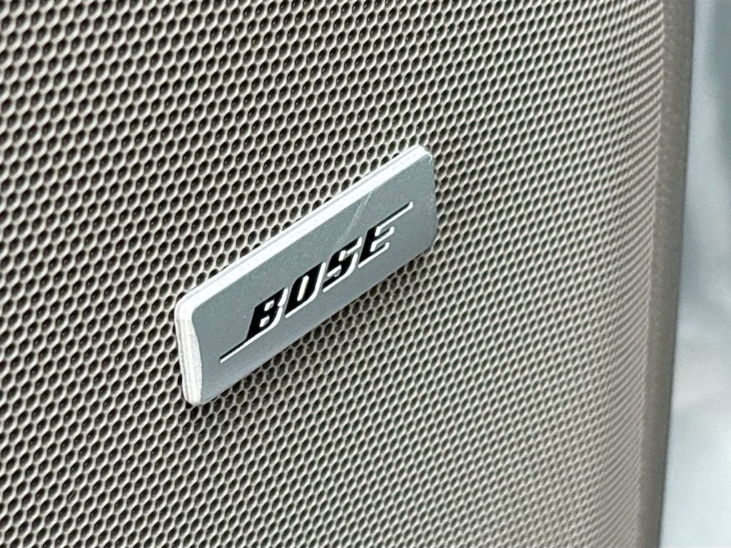 Used 2025 GMC Yukon Elevation AWD/4WD image 19