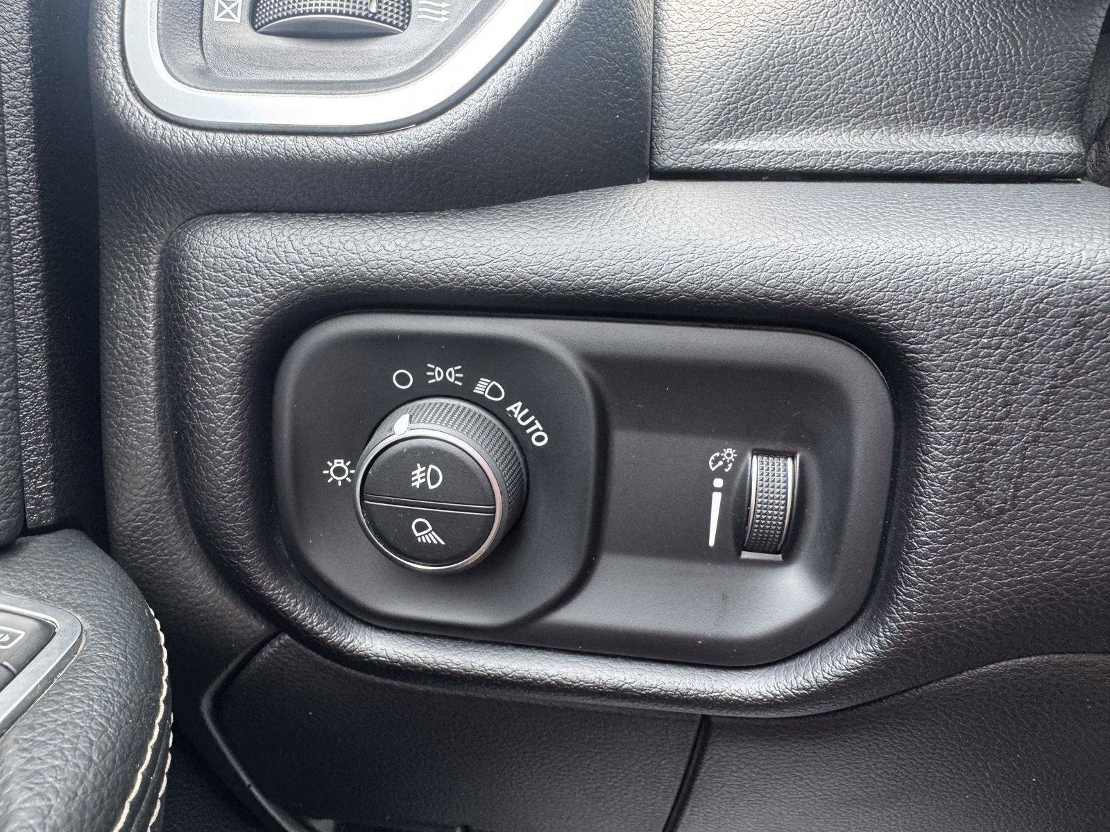Used 2024 RAM 2500 Big Horn AWD/4WD image 17