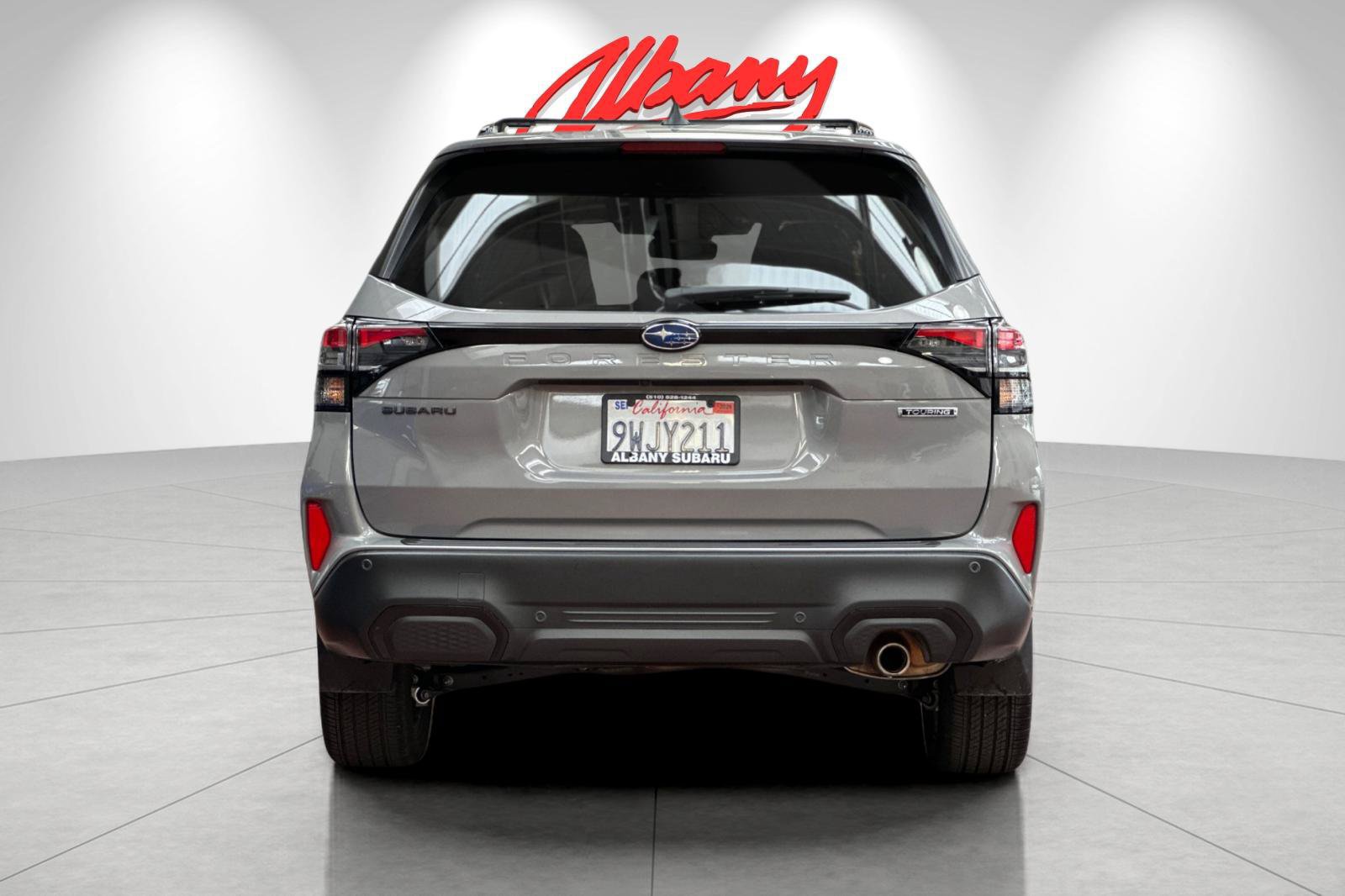 Used 2025 Subaru Forester Touring w/ Popular Package - Touring AWD/4WD image 5