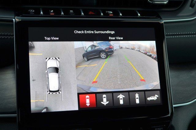 New 2025 Jeep Grand Cherokee Limited w/ Luxury Tech Group II image 29