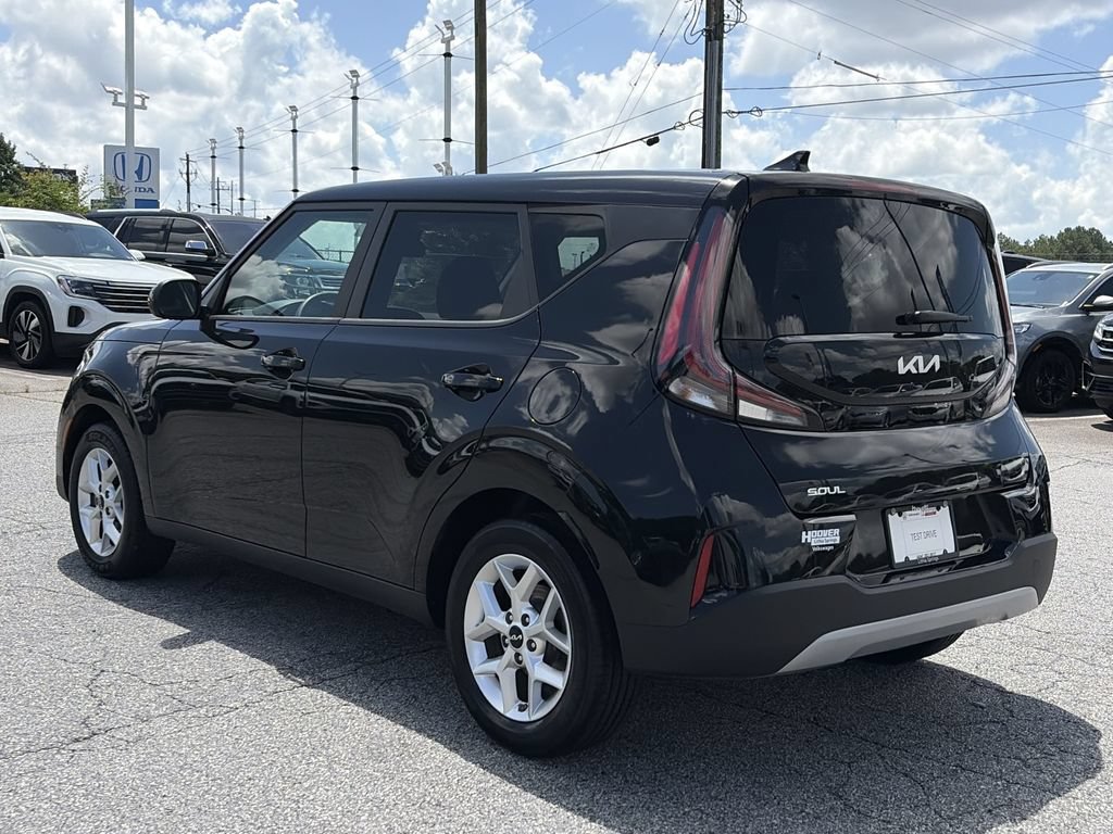 Used 2024 Kia Soul LX w/ Option Group 015 FWD image 20
