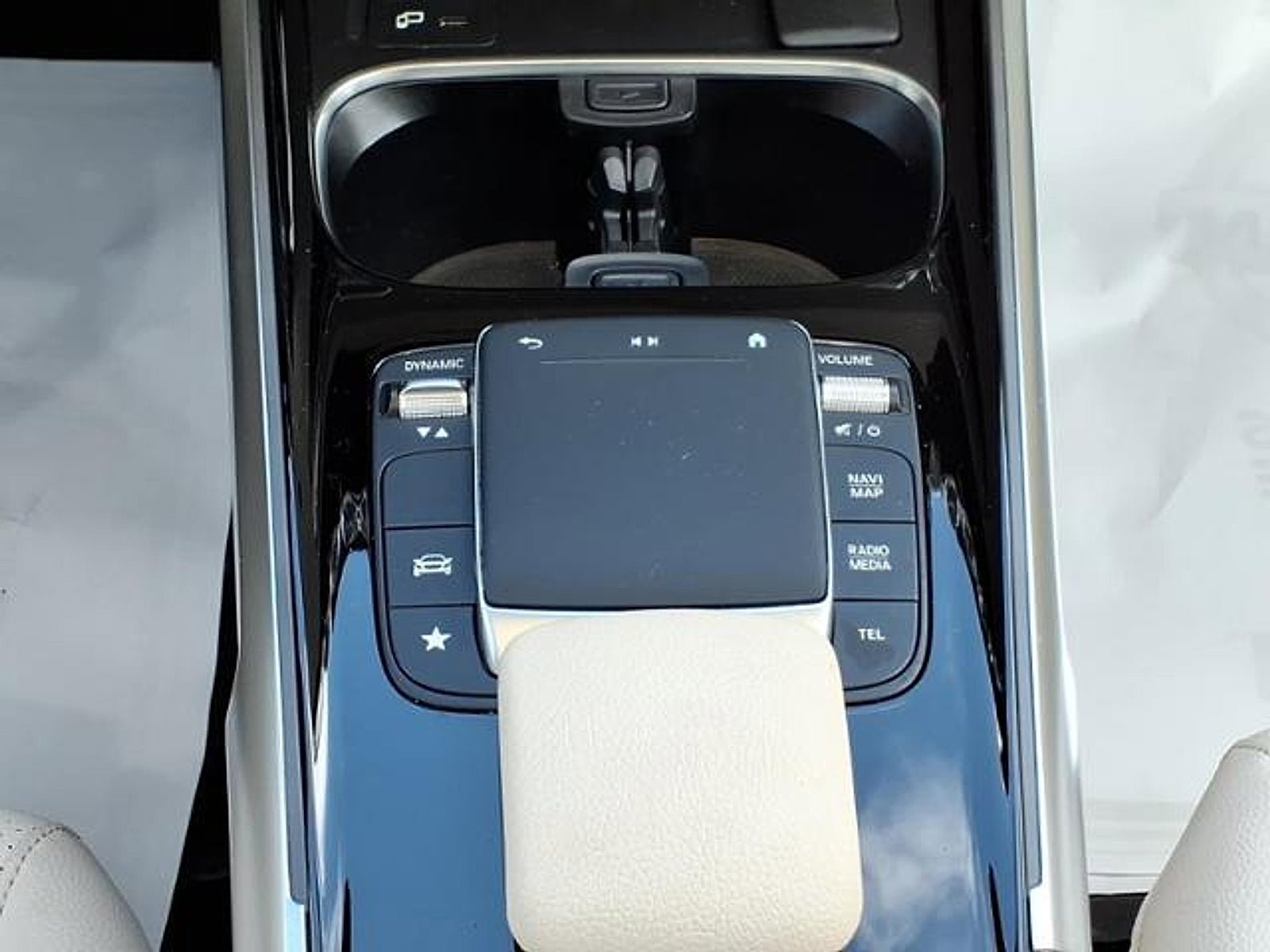 Used 2021 Mercedes-Benz GLB 250 image 23