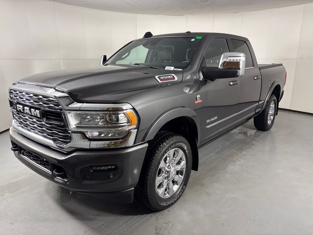 Used 2024 RAM 3500 Limited AWD/4WD image 4