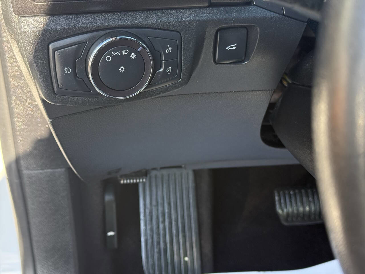 Used 2019 Ford Fusion Energi Titanium image 14