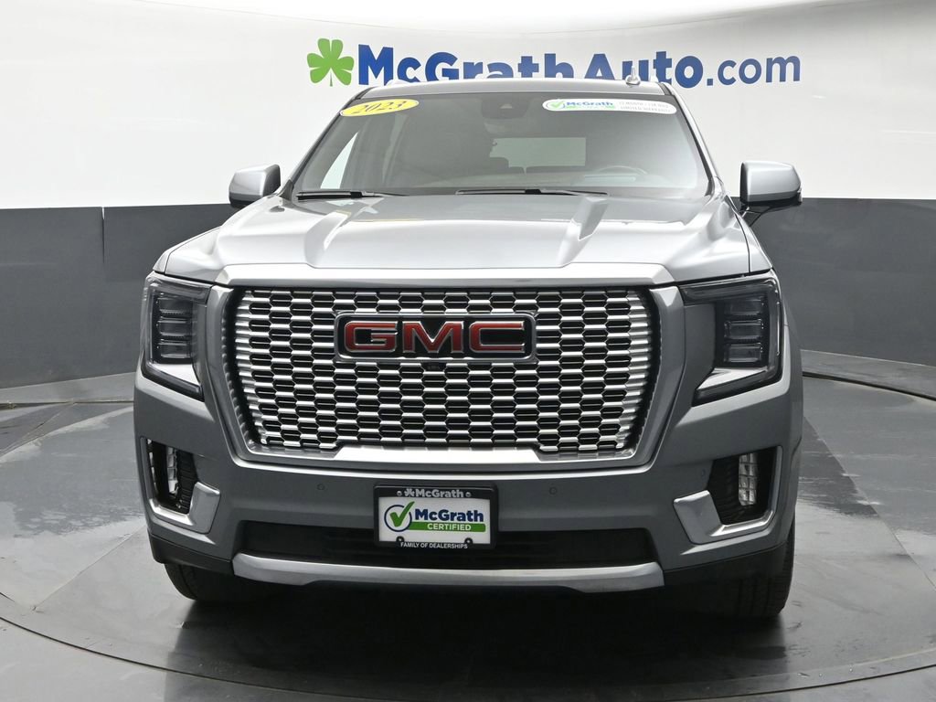Used 2023 GMC Yukon XL Denali w/ Advanced Technology Package AWD/4WD image 6