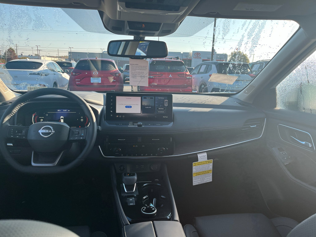 New 2026 Nissan Rogue Platinum image 8