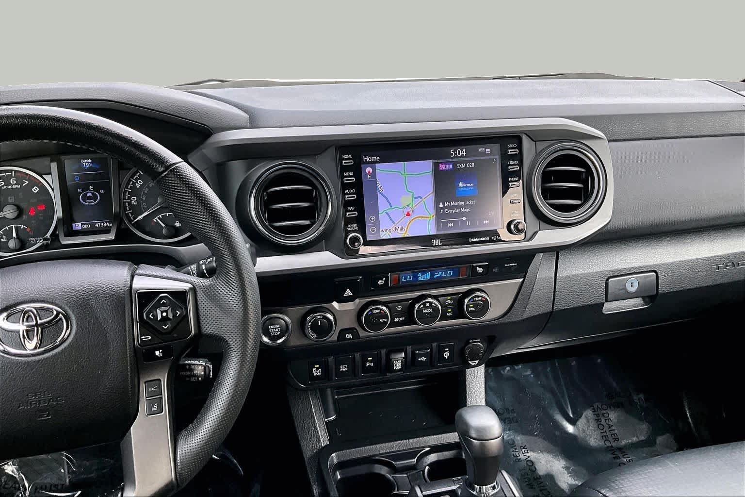 Used 2022 Toyota Tacoma TRD Sport w/ TRD Premium Sport Package AWD/4WD image 7