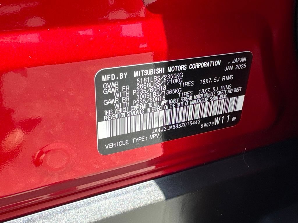 Used 2025 Mitsubishi Outlander ES FWD image 29
