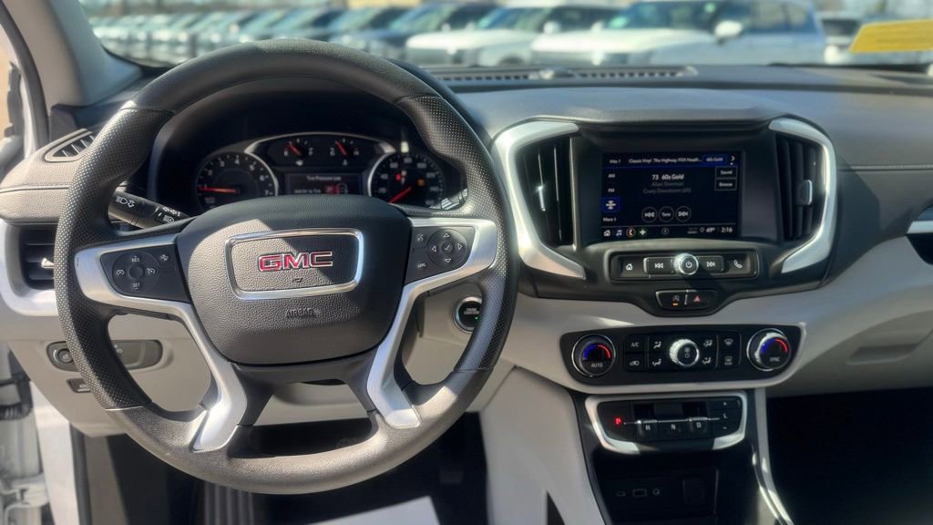 Used 2023 GMC Terrain SLE w/ Driver Convenience Package image 13