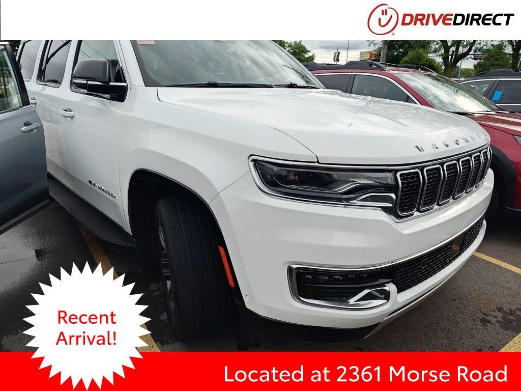 Used 2024 Jeep Wagoneer L Series II w/ Flexible Seating Group AWD/4WD image 1