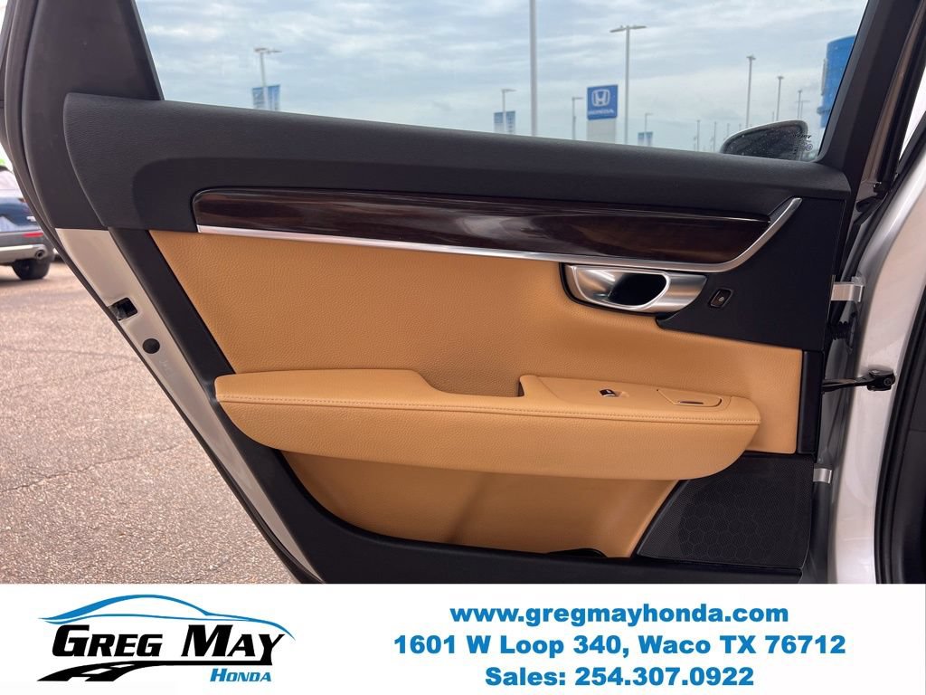 Used 2018 Volvo S90 T5 Momentum w/ Convenience Package FWD image 16