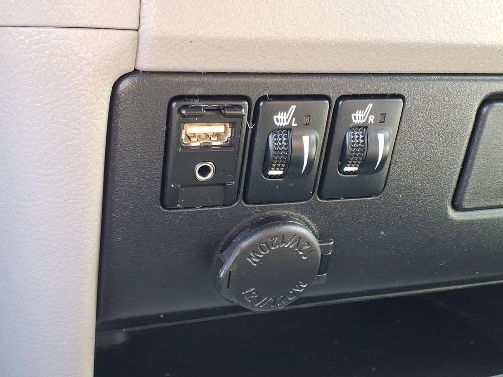 Used 2017 Toyota Sienna XLE AWD/4WD image 15