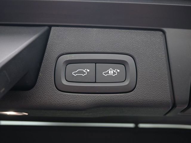 Used 2023 Volvo XC60 B5 Plus w/ Protection Package image 27