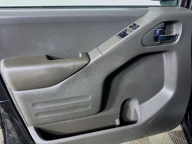 Used 2020 Nissan Frontier SV AWD/4WD image 15