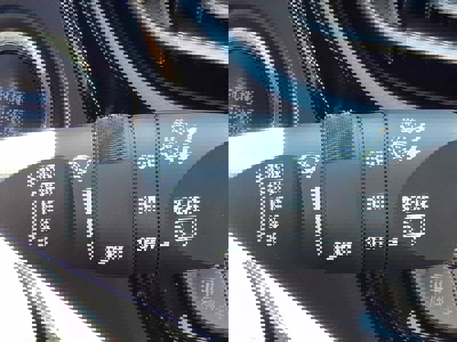 Used 2022 Toyota C-HR XLE image 15