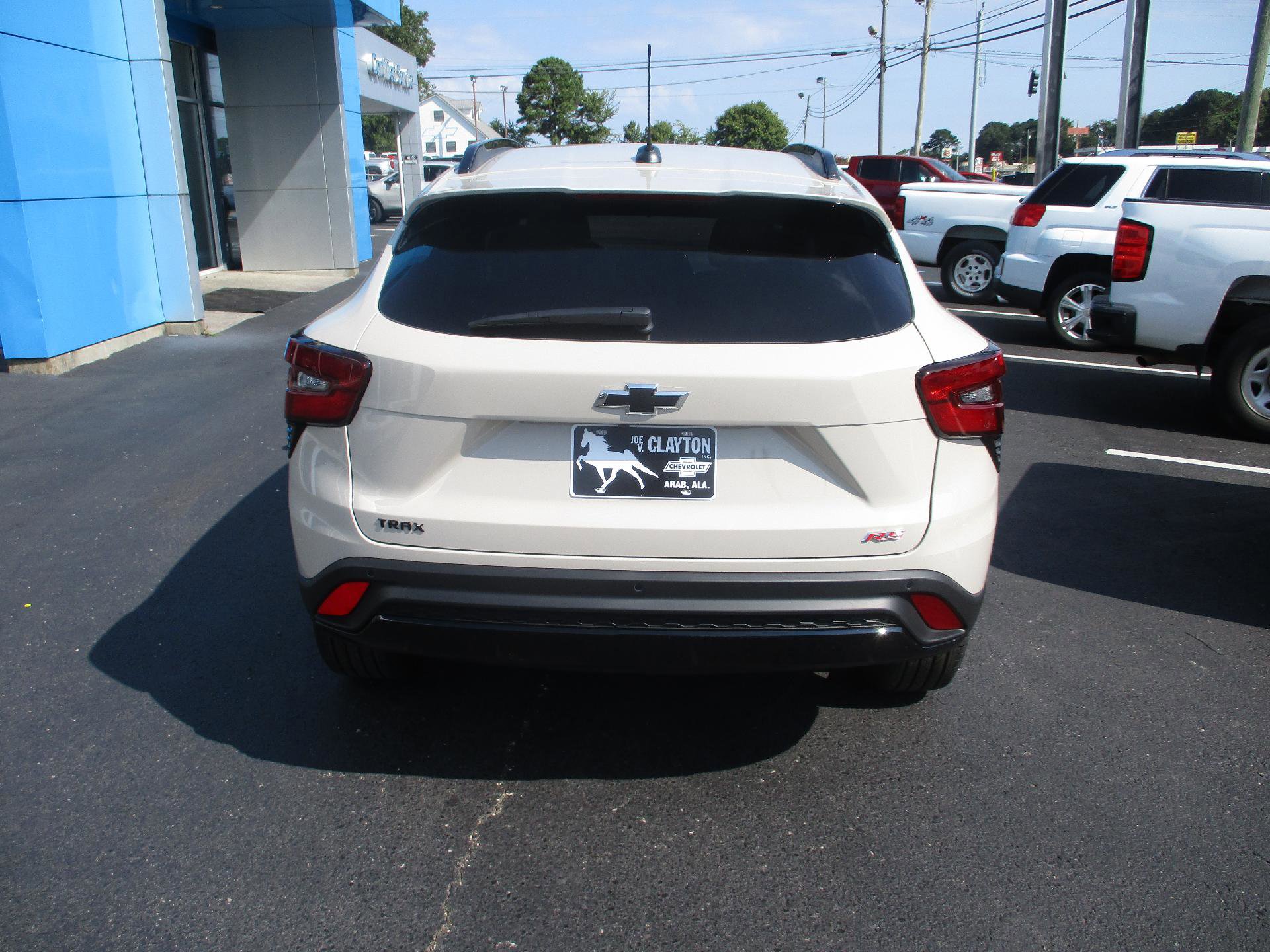 New 2026 Chevrolet Trax RS w/ Sunroof Package image 9