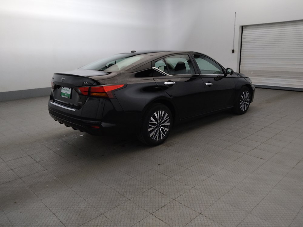 Used 2023 Nissan Altima 2.5 SV AWD/4WD image 10