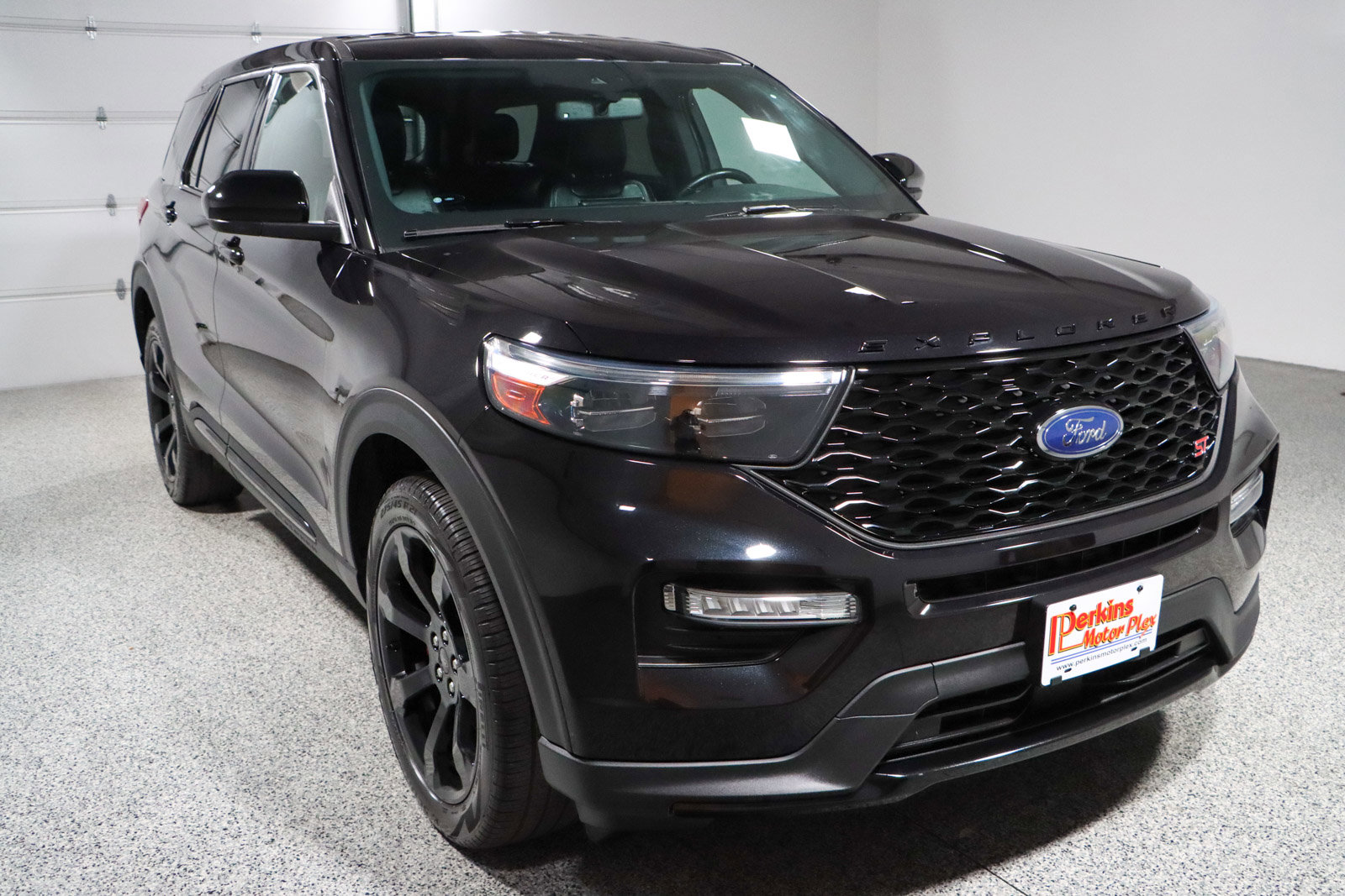 Used 2022 Ford Explorer ST w/ ST Street Pack AWD/4WD image 5
