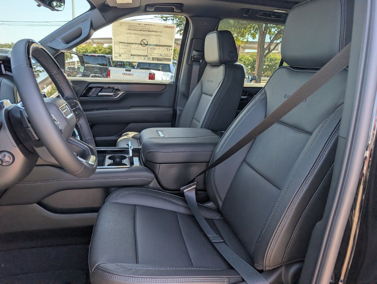 New 2027 GMC Yukon Denali w/ Advanced Technology Package RWD image 18