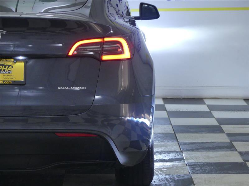 Used 2020 Tesla Model Y Long Range image 29