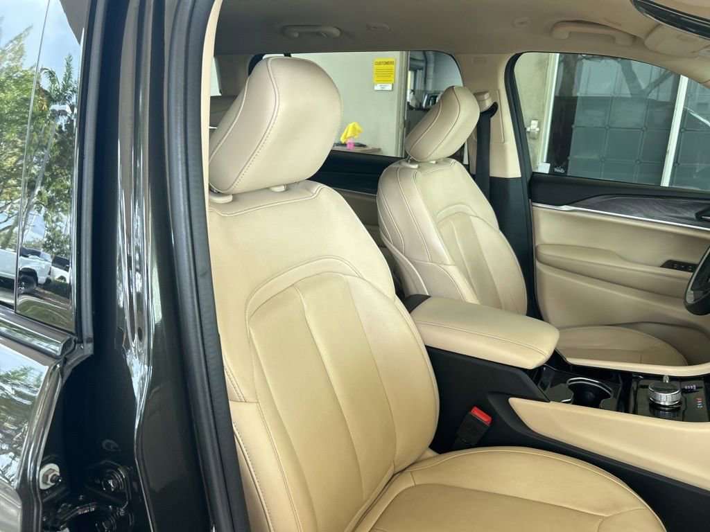 Used 2022 Jeep Grand Cherokee L Limited image 20