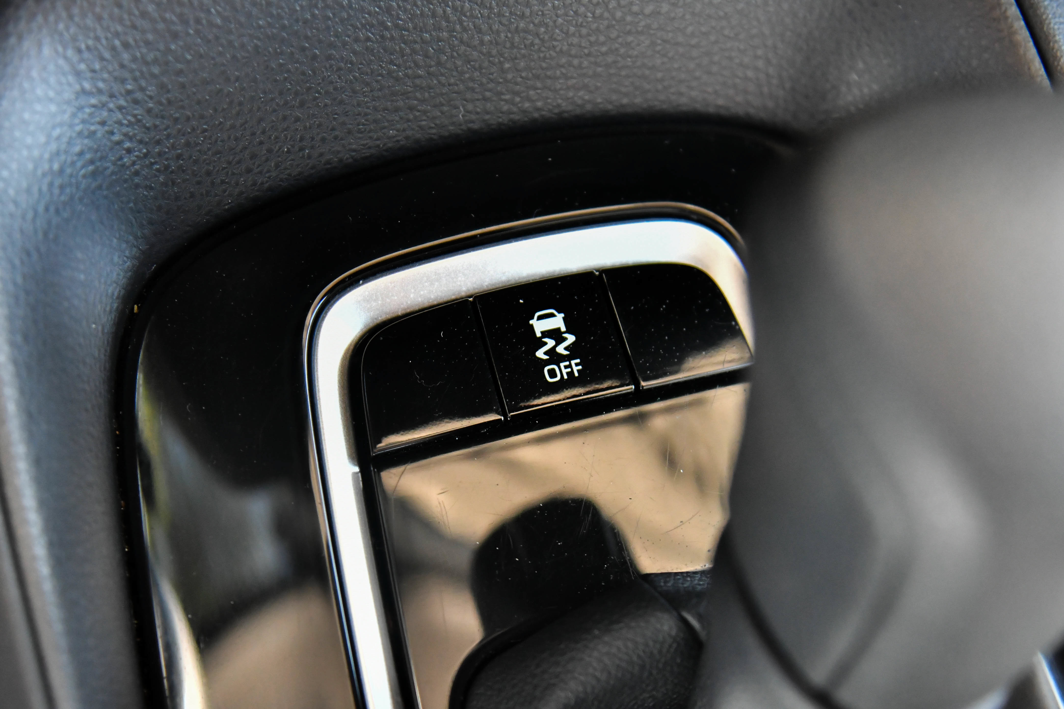 Used 2025 Toyota Corolla LE FWD image 25
