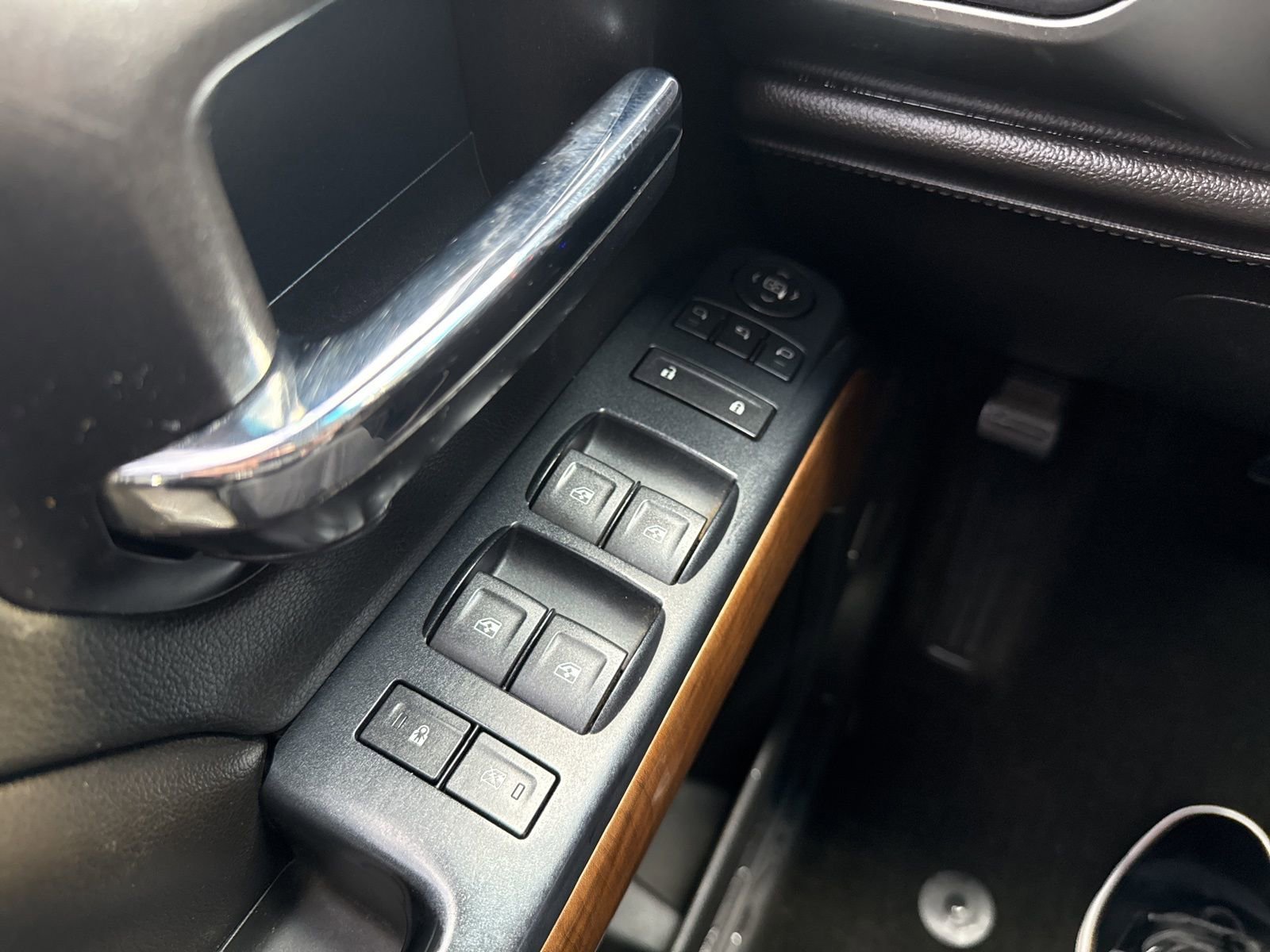 Used 2015 Chevrolet Silverado 1500 LTZ w/ LTZ Plus Package image 35