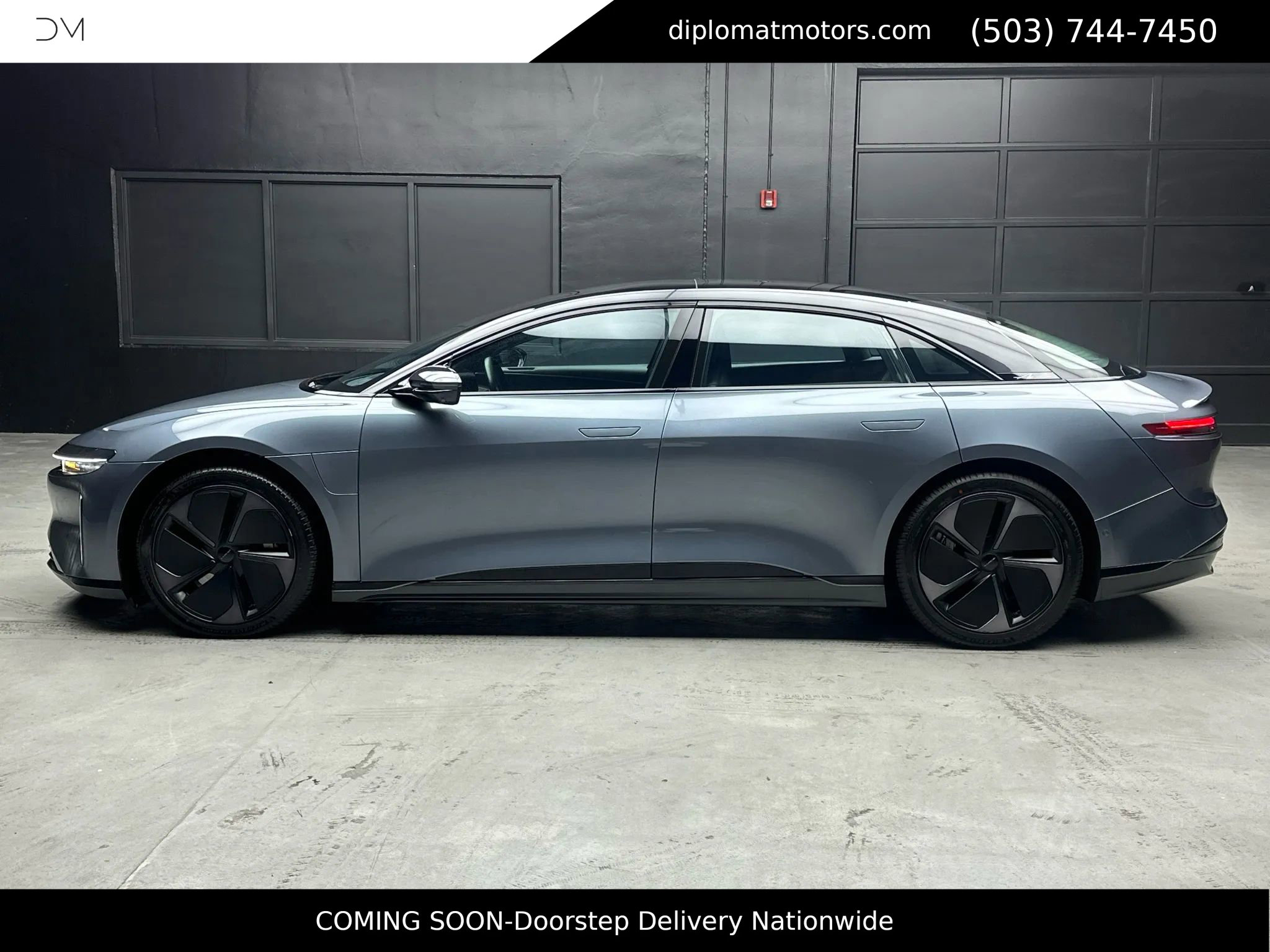 Used 2024 Lucid Air Touring image 3