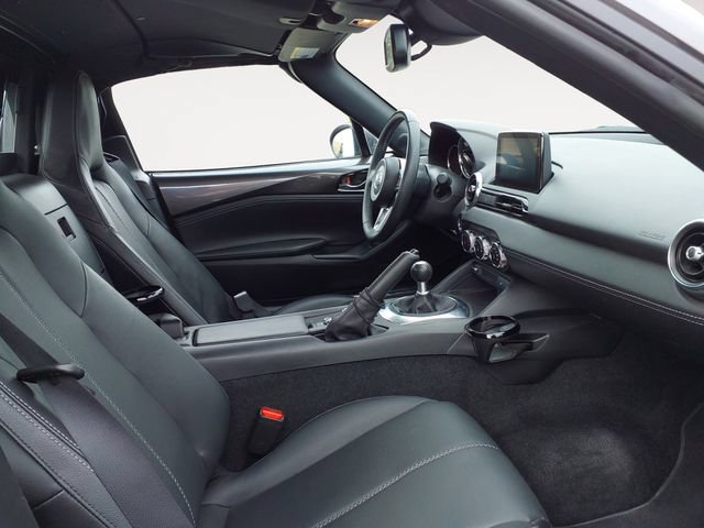 Used 2020 MAZDA MX-5 Miata RF Grand Touring RWD image 9