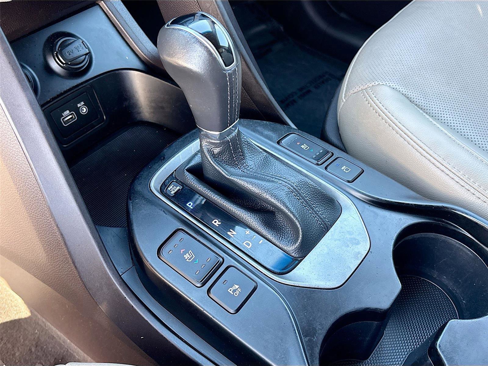 Used 2017 Hyundai Santa Fe Sport image 17