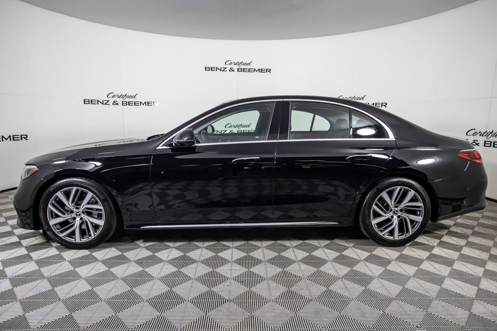 Used 2025 Mercedes-Benz E 350 Sedan w/ Winter Package image 10