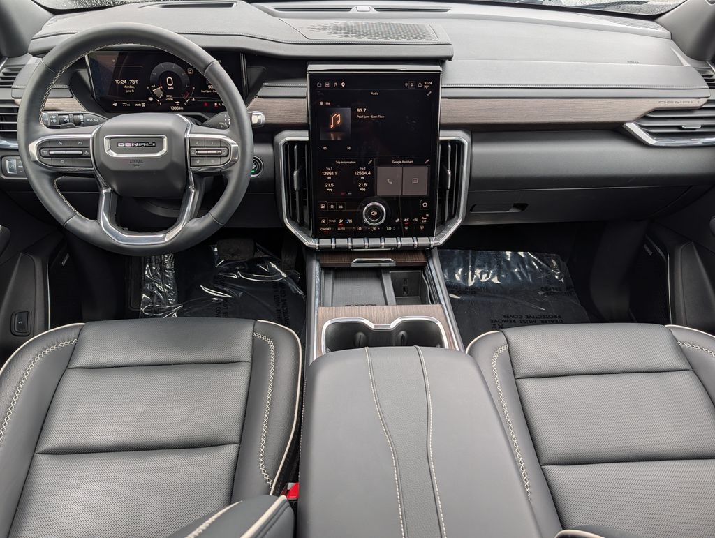 Used 2025 GMC Acadia Denali w/ LPO, Floor Liner Package AWD/4WD image 18