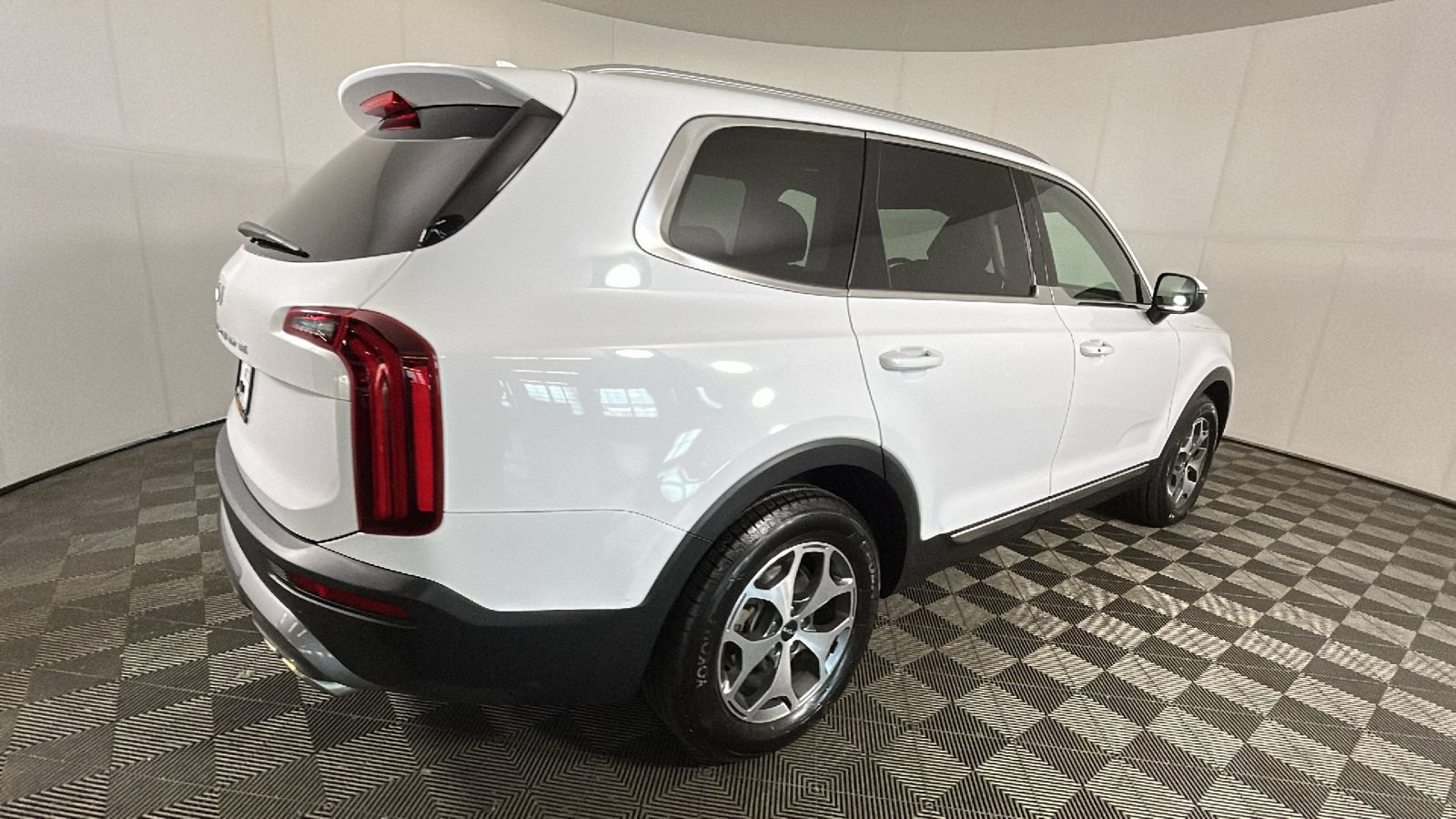 Used 2022 Kia Telluride EX FWD video 3