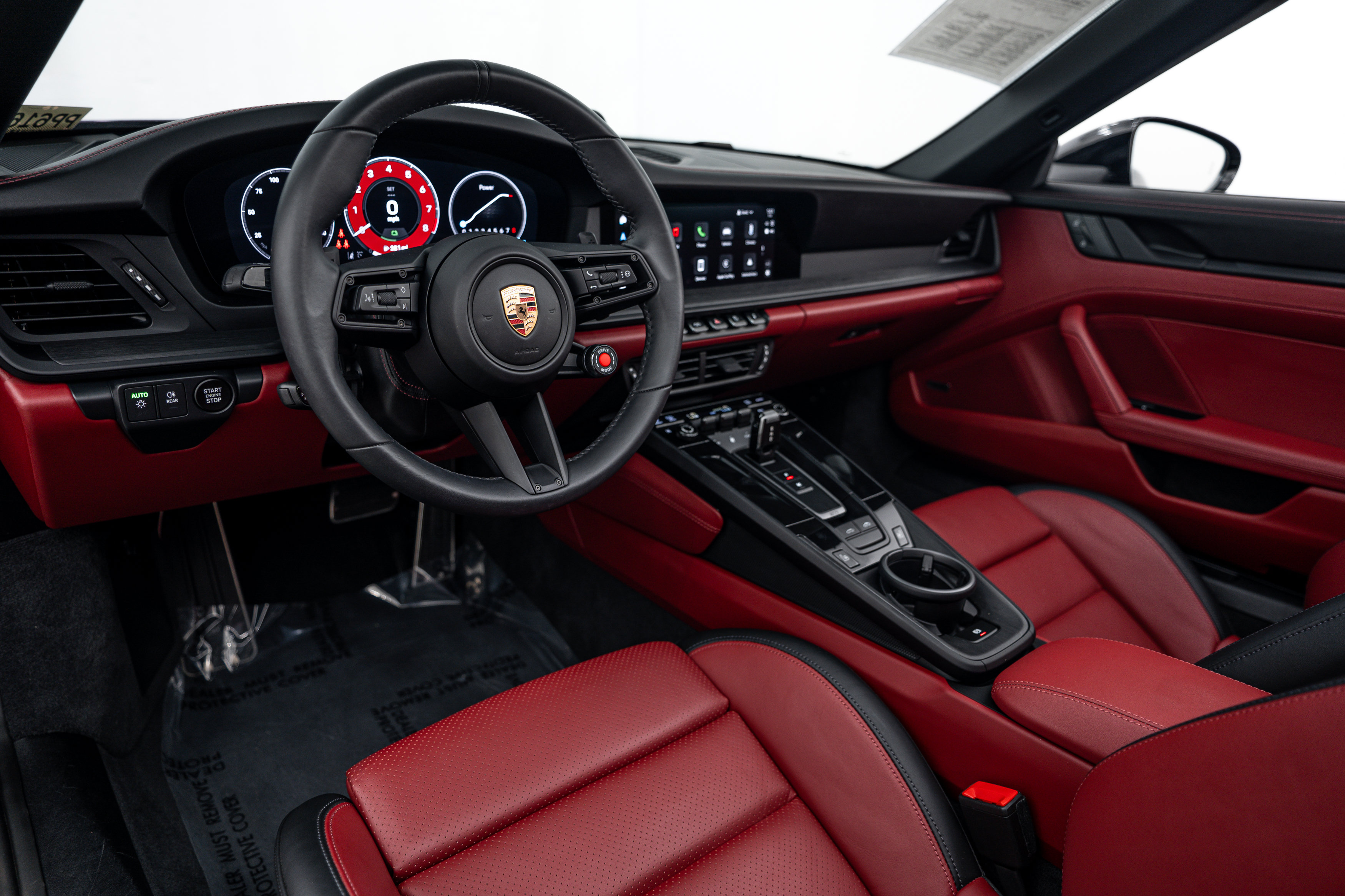 Certified 2025 Porsche 911 Targa 4 GTS AWD/4WD image 4