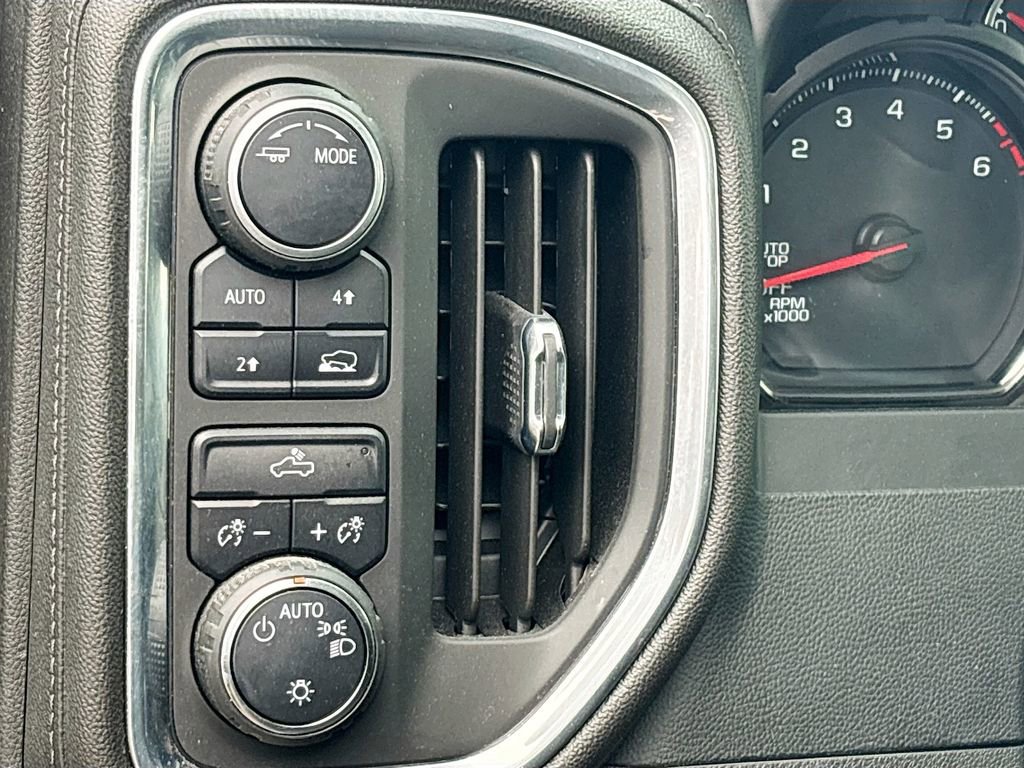Used 2022 Chevrolet Silverado 1500 Limited LT AWD/4WD image 10