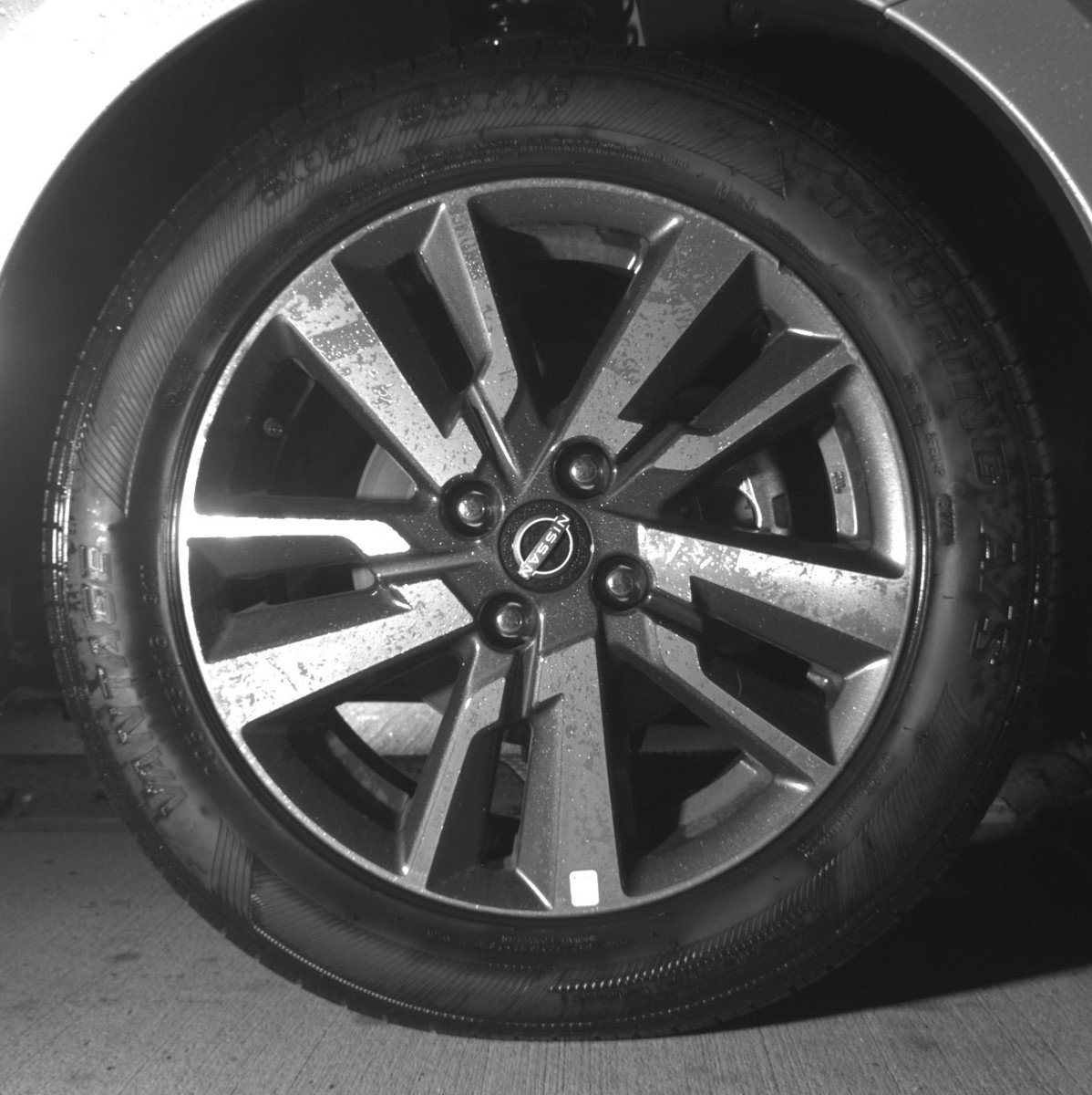 Used 2025 Nissan Versa SV image 13