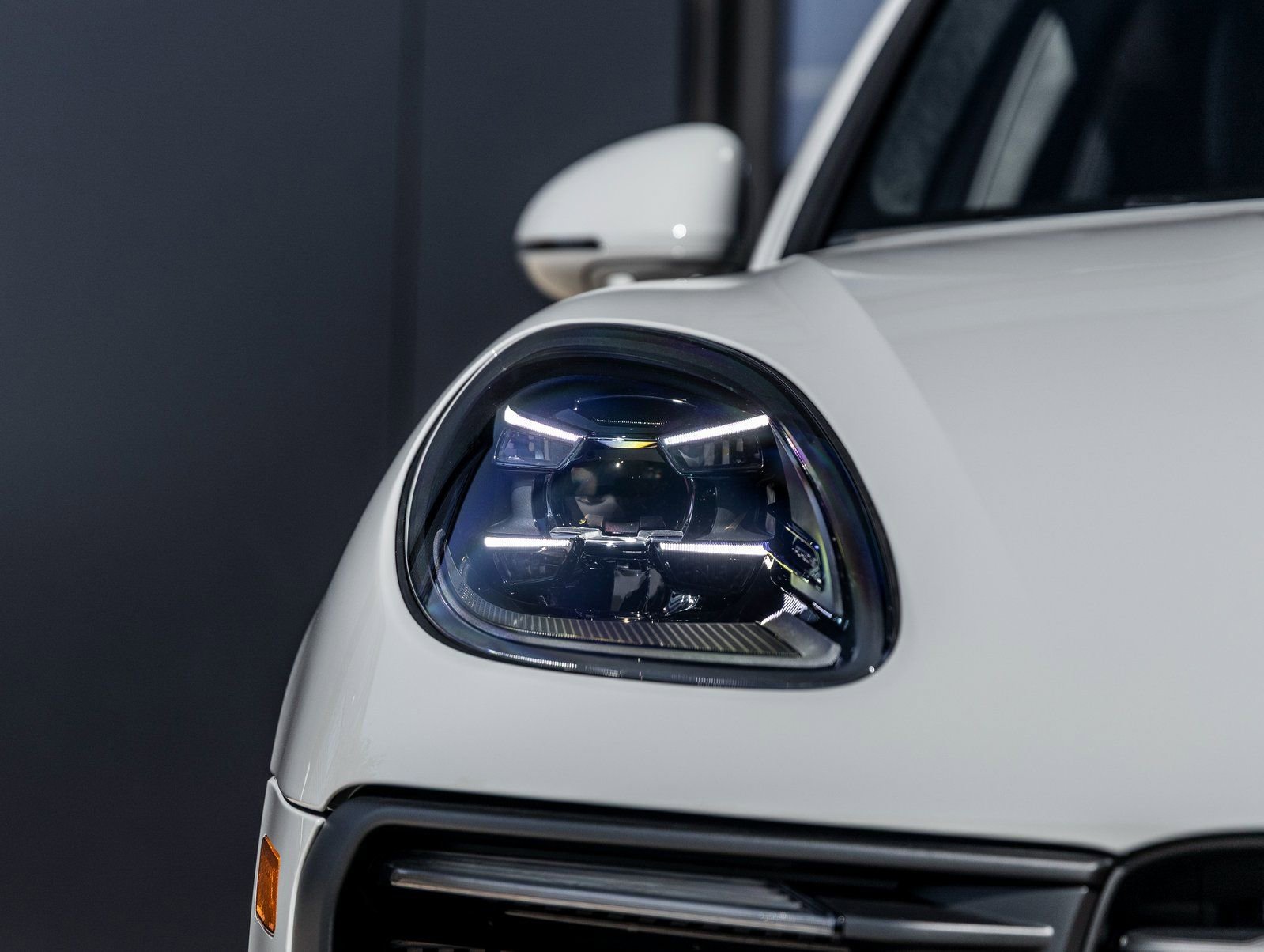 New 2026 Porsche Macan GTS AWD/4WD image 17