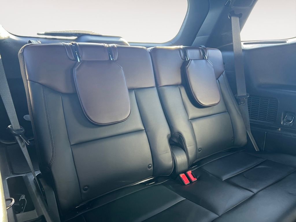 Used 2023 Ford Explorer Platinum w/ Technology Package image 30