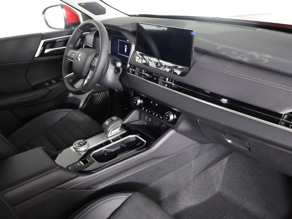 New 2026 Mitsubishi Outlander SE image 33