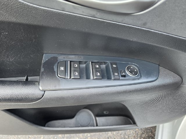 Used 2020 Kia Forte LXS FWD image 16