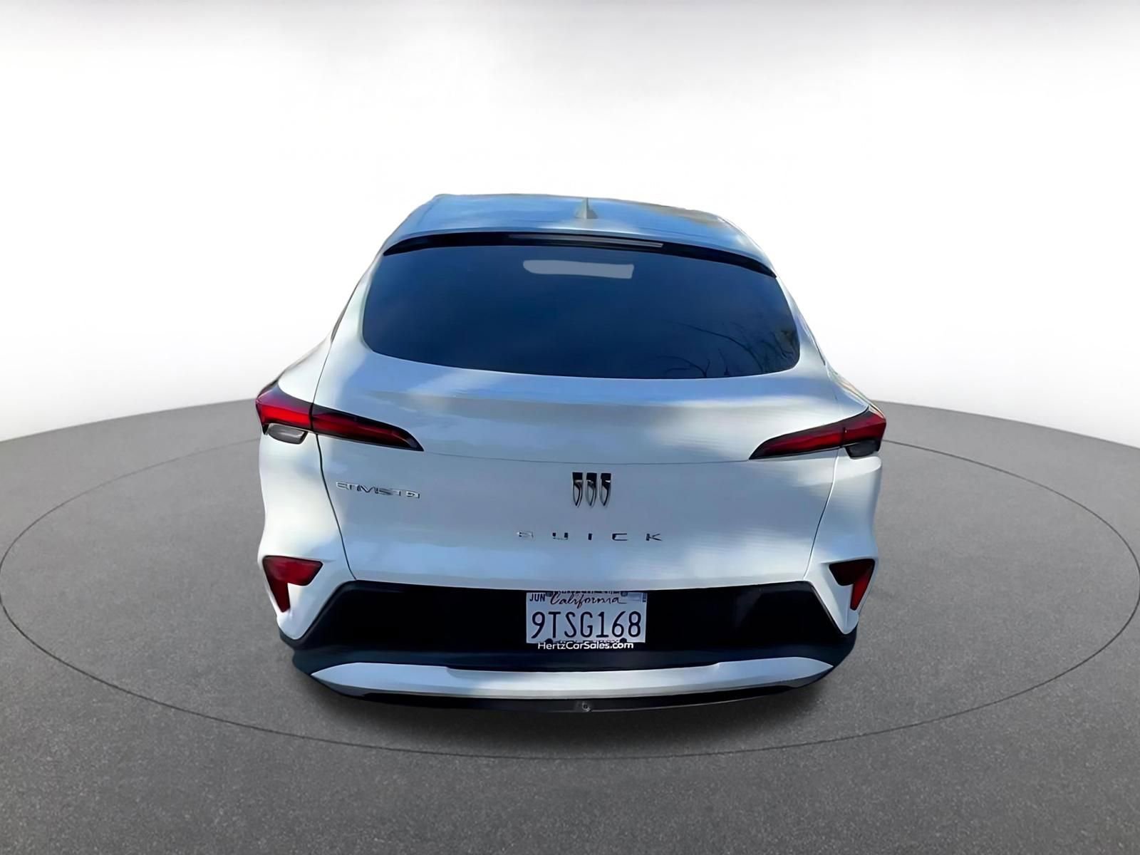 Used 2025 Buick Envista Preferred image 12