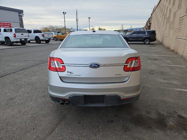 Used 2011 Ford Taurus SEL image 4